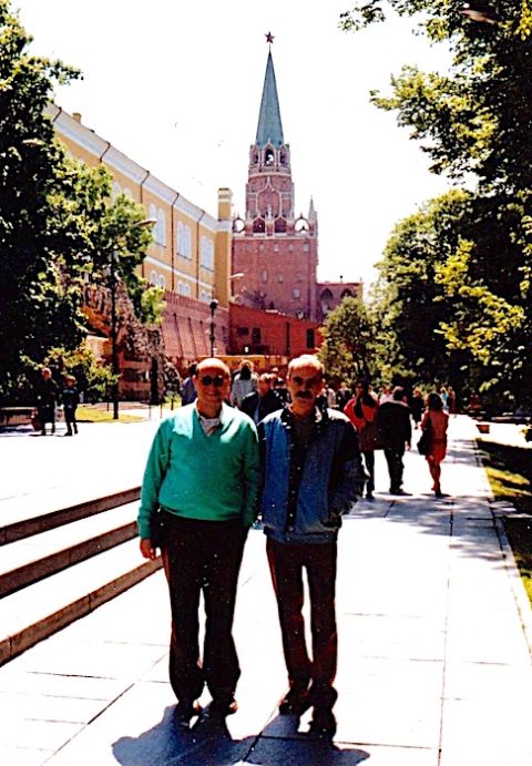 Renzo Ricca and Victor Yanovskii near the Cremlin (Moscow, USSR). June 1991.